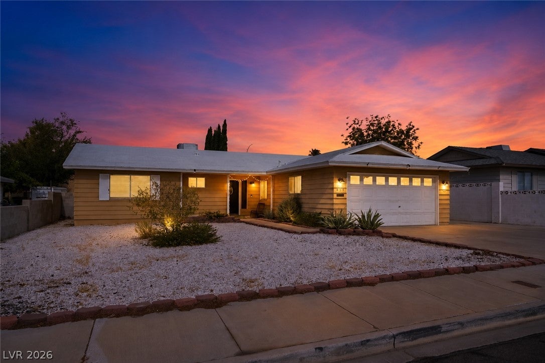 836 Benita Place