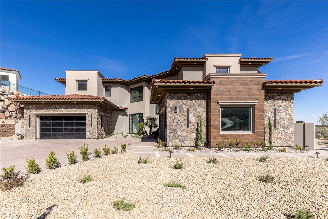 12 Oakmont Hills Lane
