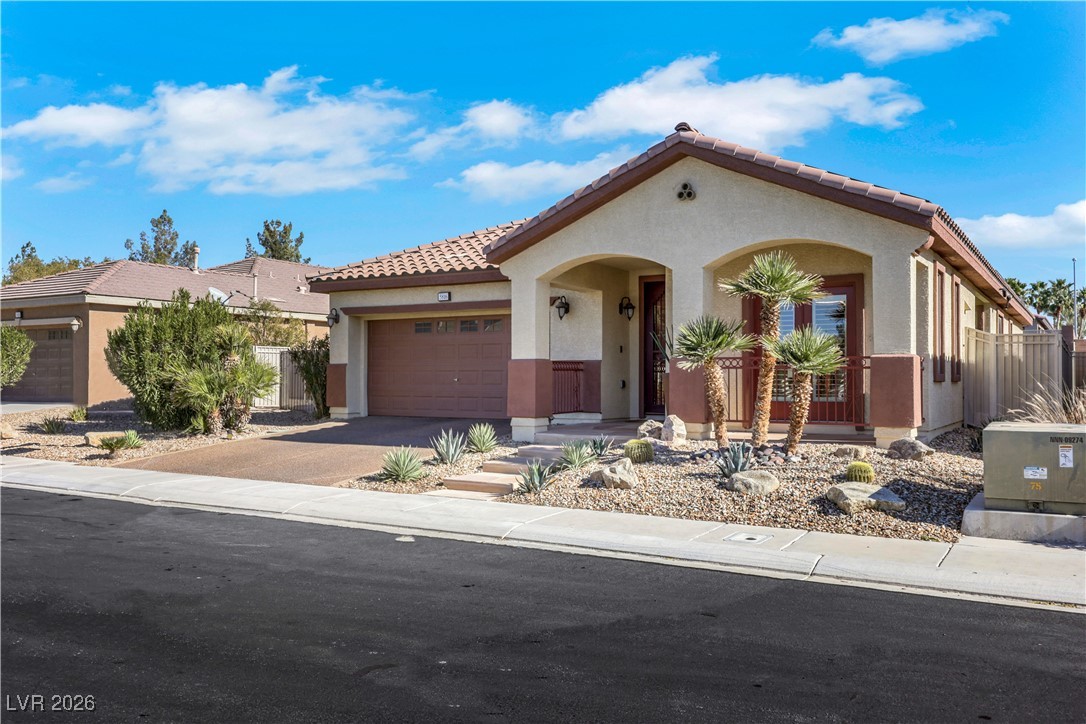 5816 Hannah Brook Street