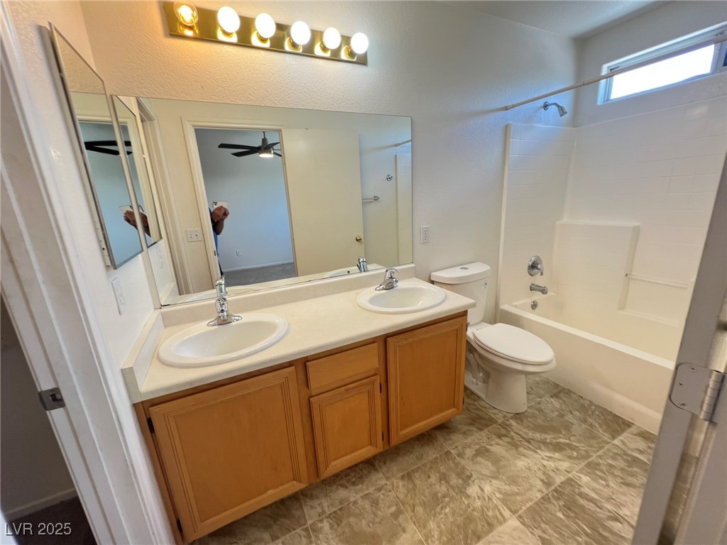 7748 Catalina Harbor Street, Las Vegas, Nevada image 16