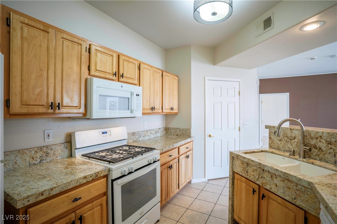8555 W Russell Road #2020, Las Vegas, Nevada image 19