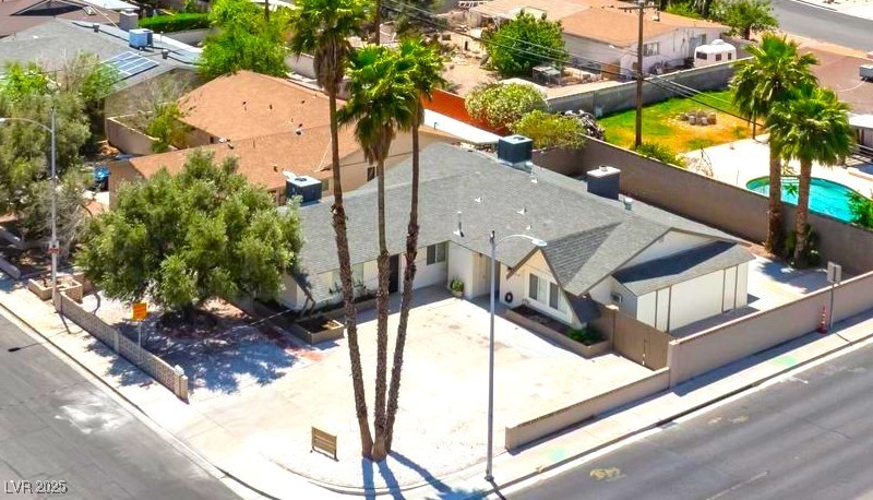 1700 Ivanhoe Way