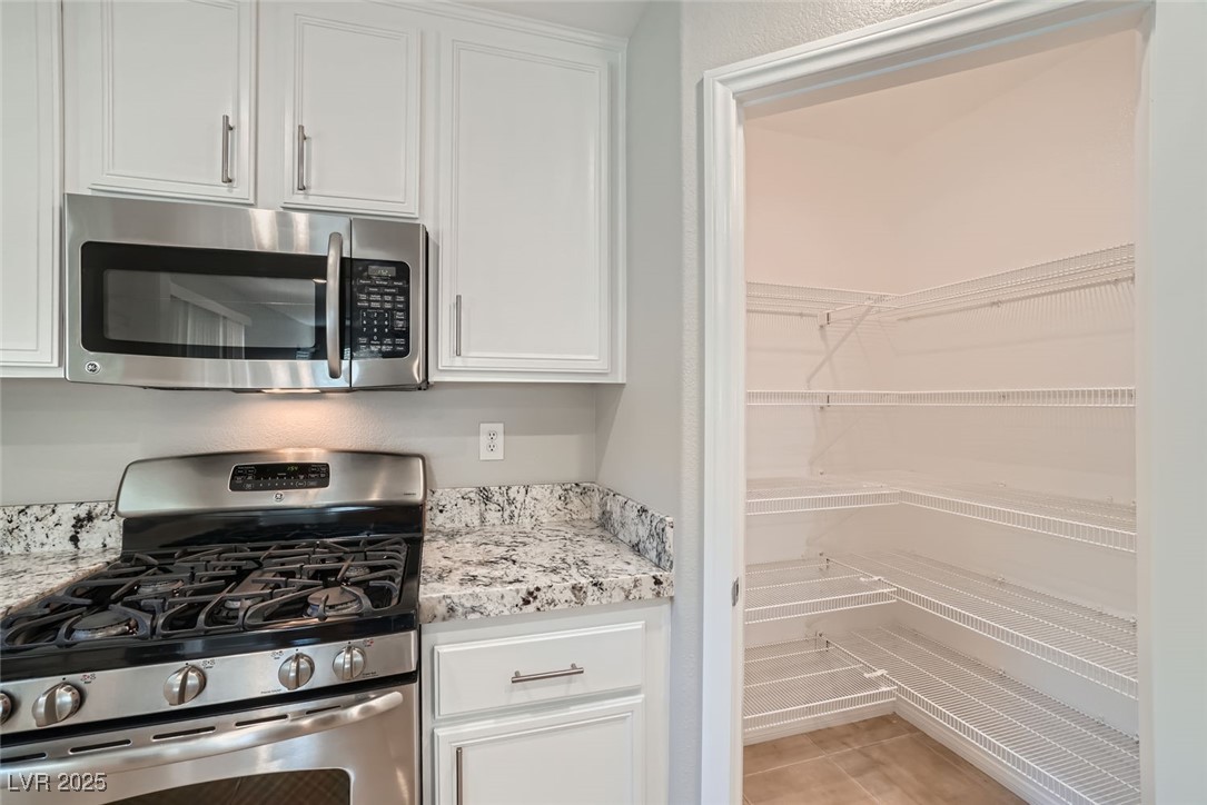 Las Vegas, Nevada 89135, United States, 4 Bedrooms Bedrooms, ,3 BathroomsBathrooms,Residential,Active,184110