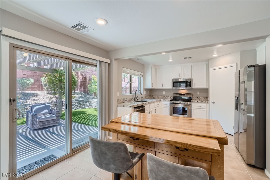 Las Vegas, Nevada 89135, United States, 4 Bedrooms Bedrooms, ,3 BathroomsBathrooms,Residential,Active,184110