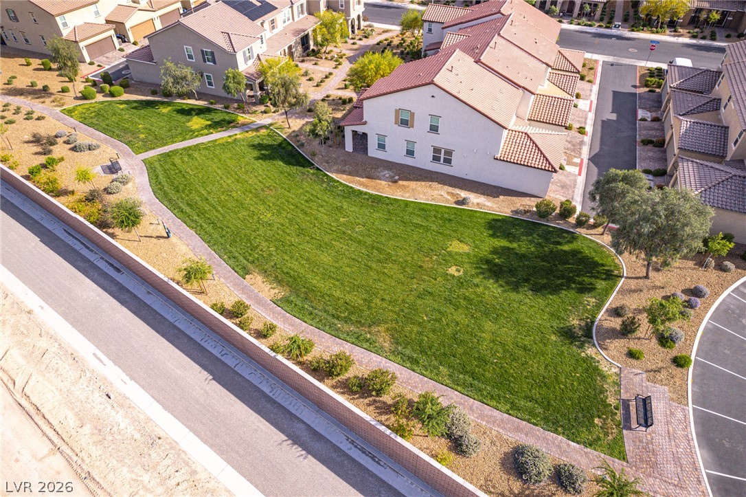 937 Mineral Wells Avenue