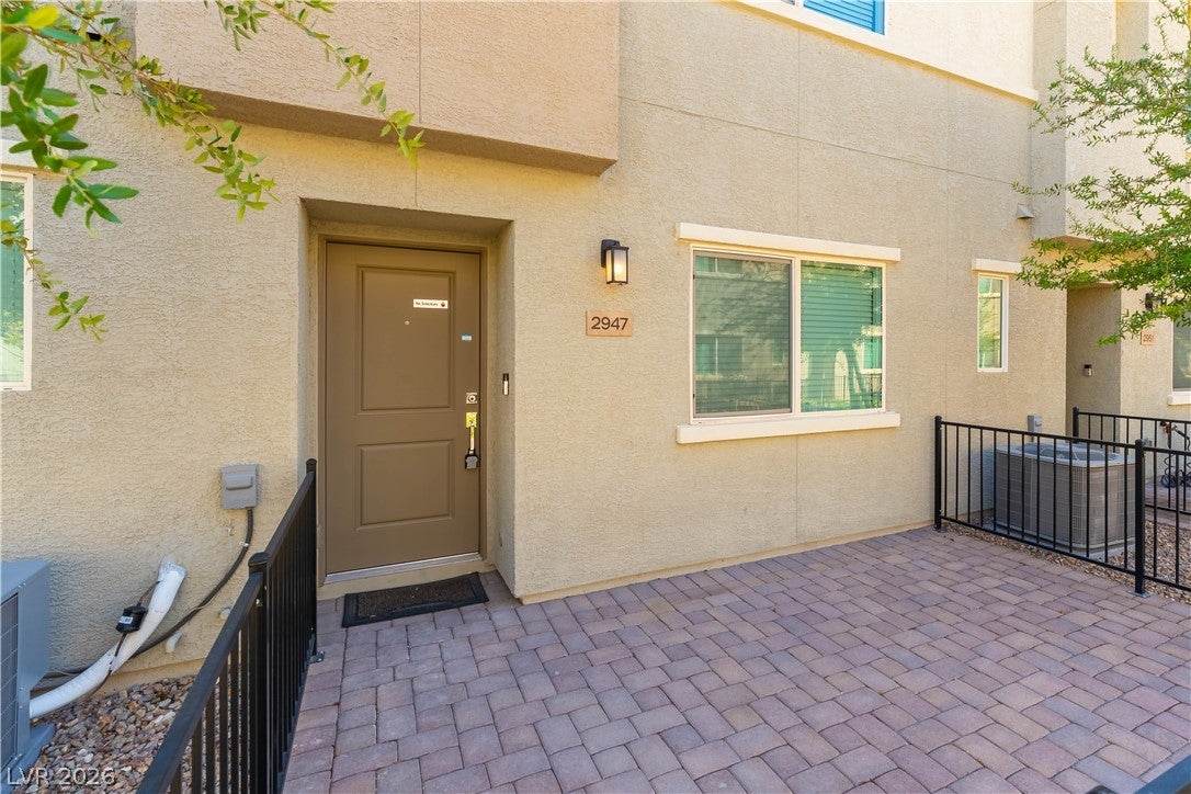2947 Fire Cracker Red Street