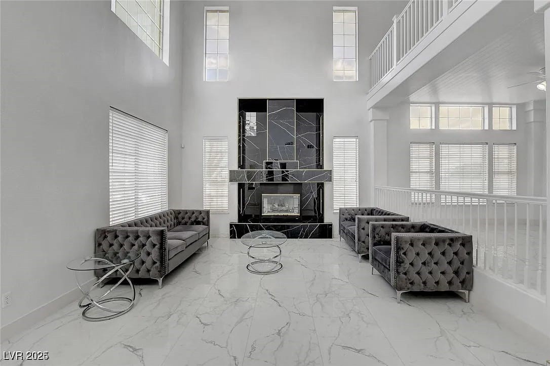 6315 N El Capitan Way