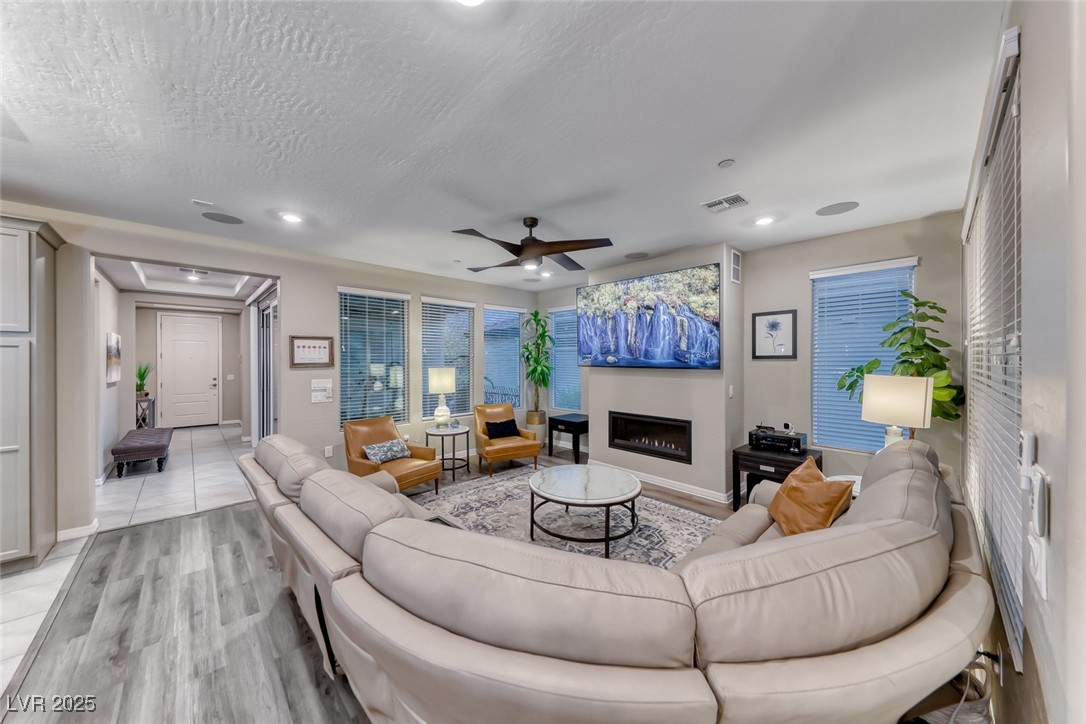Properties 4 13 Stone Yucca Court