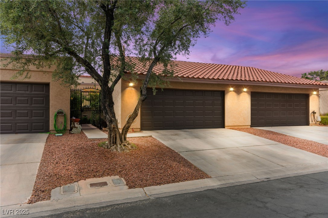 1863 Camino Verde Lane, Las Vegas, Nevada image 1