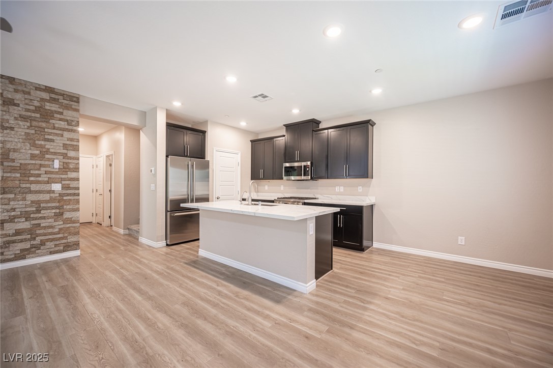 600 N Carriage Hill Drive 1053