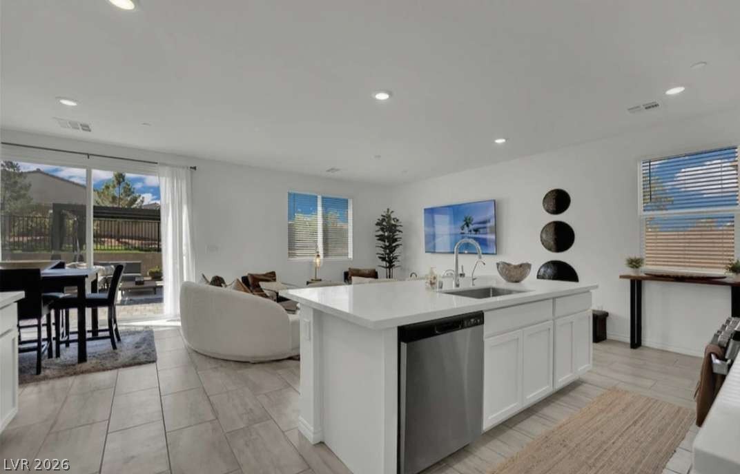 8907 Roadrunner Ravine Street