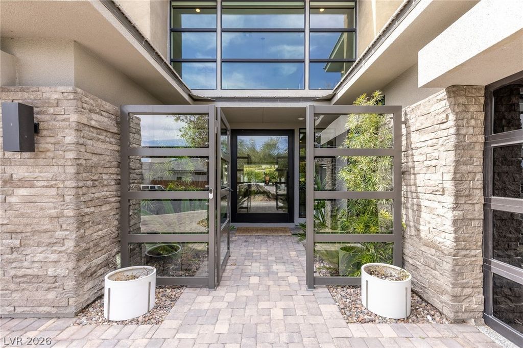 Photo of 98 Glade Hollow Drive, Las Vegas, NV 89135 (MLS # 2766406)