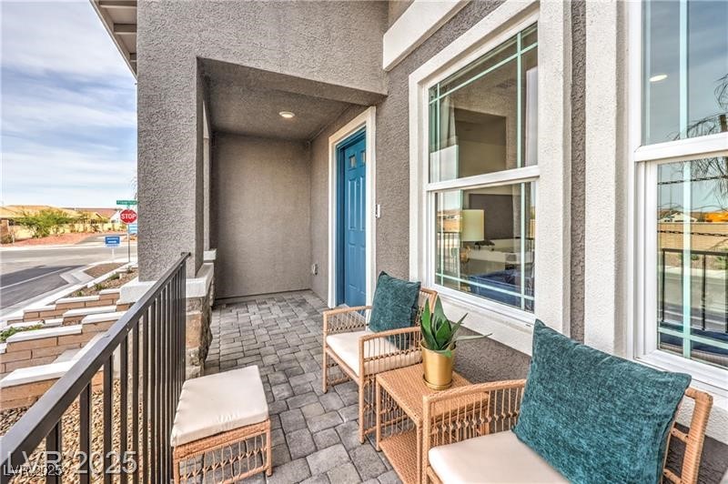 502 Golden Myna Avenue