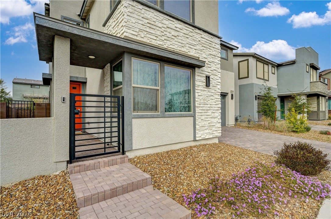 6853 Desert Finch Street