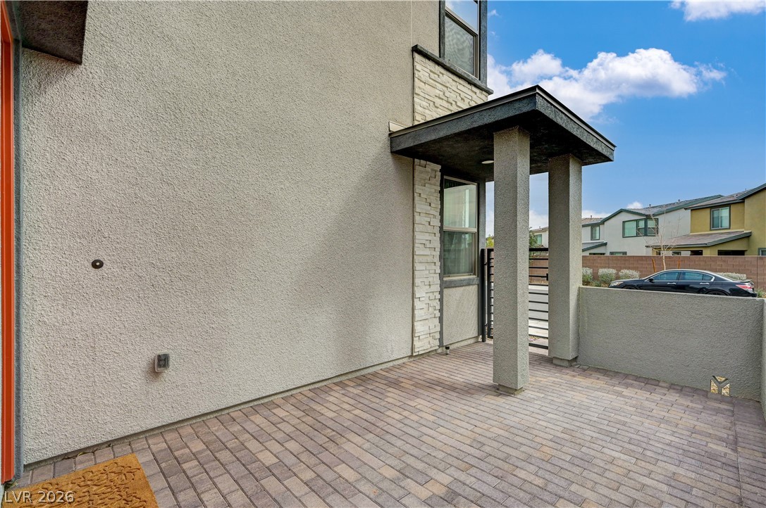 6853 Desert Finch Street