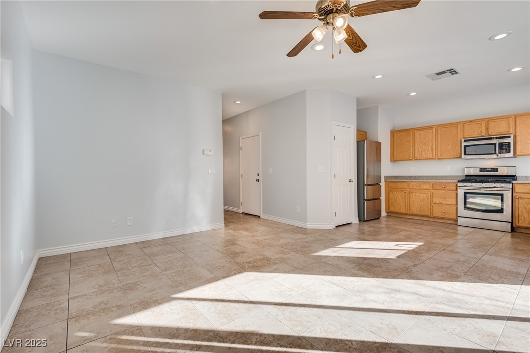 7463 Grizzly Giant Street