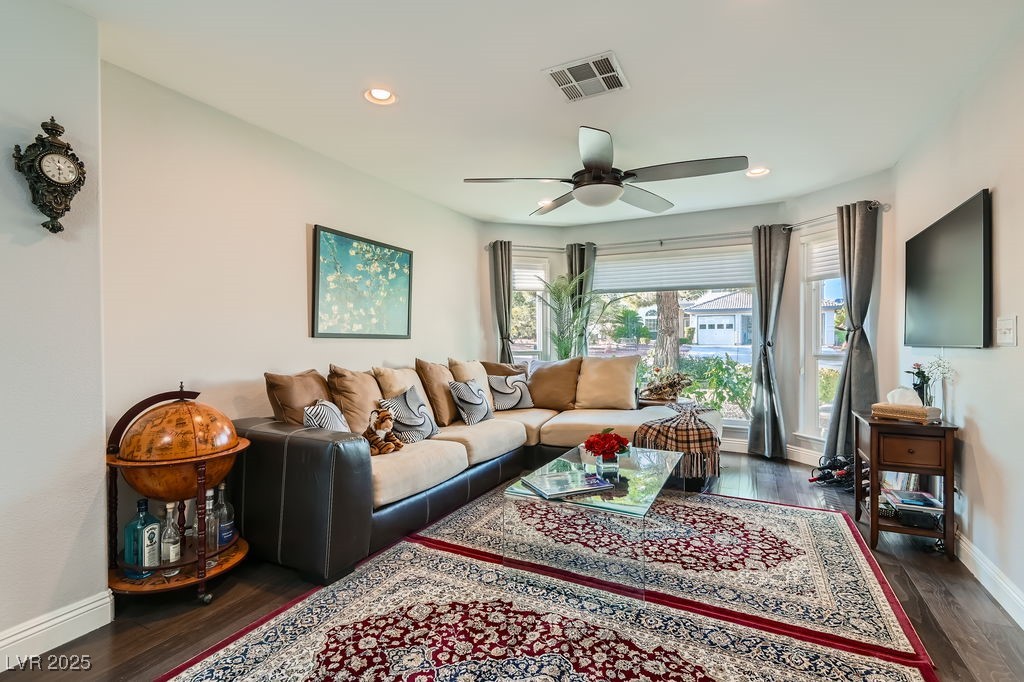 5021 Cliffrose Drive