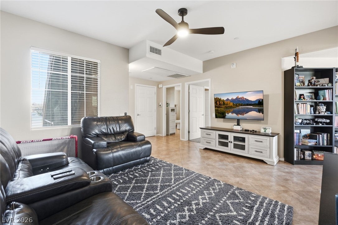 6868 Sky Pointe Drive 1073