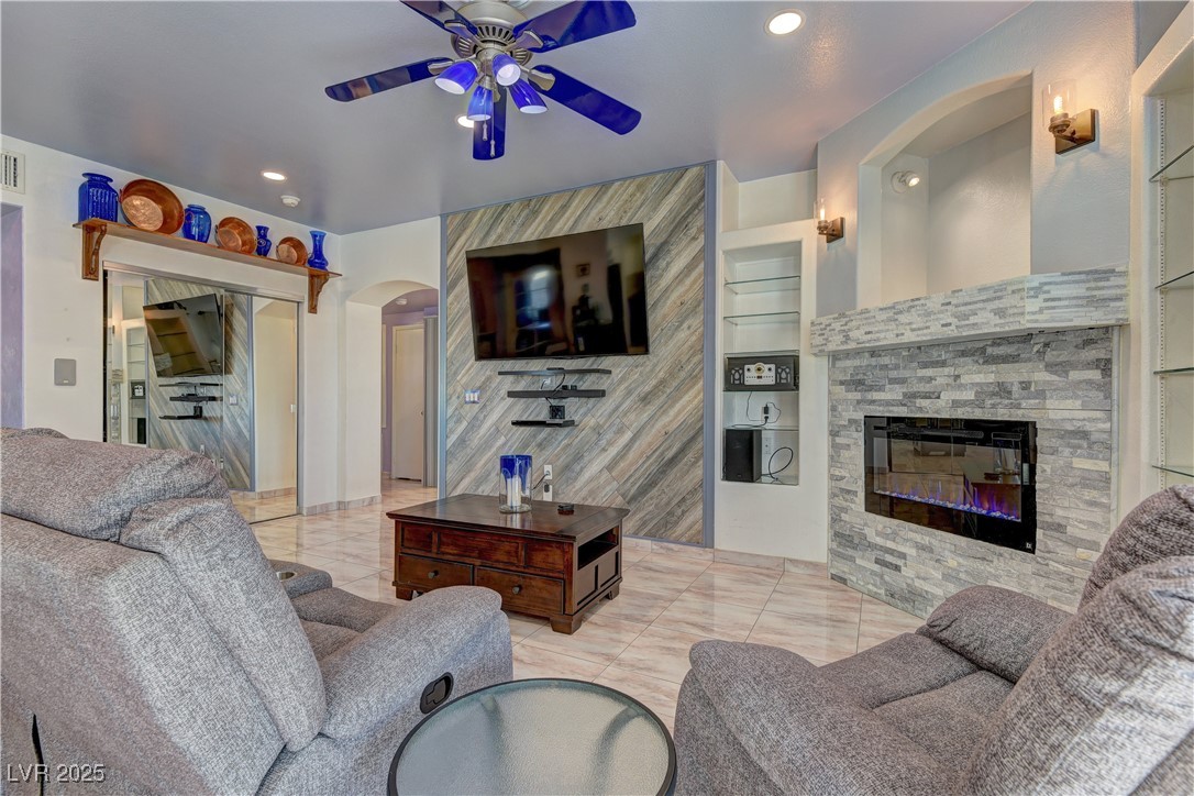 6201 E Lake Mead Boulevard 175