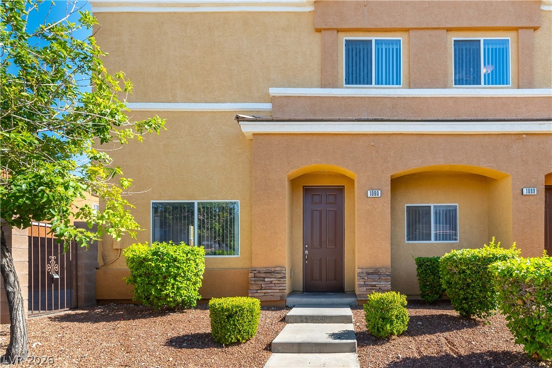 Photo 1 of 11 — 9303 Gilcrease Avenue 1090, Las Vegas, NV 89149