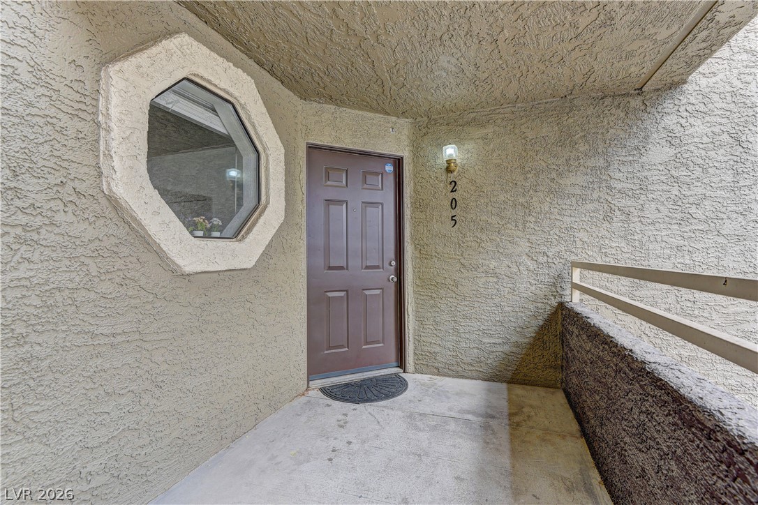 5056 S Rainbow Boulevard 205