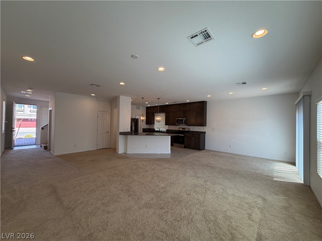 7869 Tyrell Peaks Street