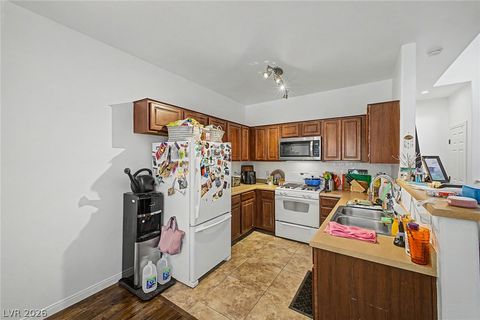 Tiny photo for 10514 Gold Shadow Avenue, Las Vegas, NV 89129 (MLS # 2792959)