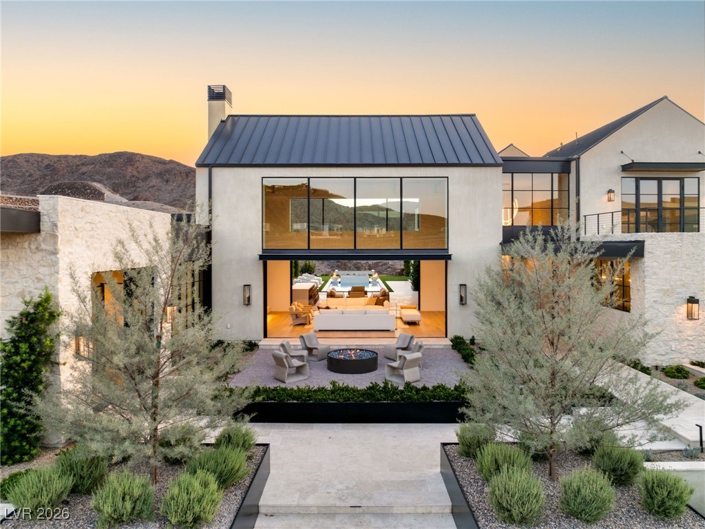 23 Sanctuary Peak Court