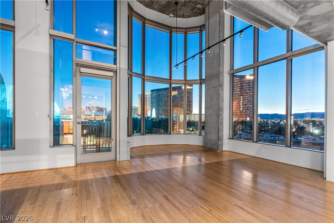 360 E Desert Inn Road 607