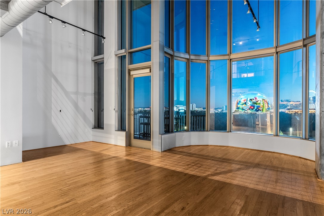 360 E Desert Inn Road 607