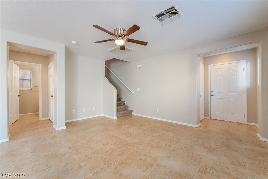 647 Moonlight Stroll Street