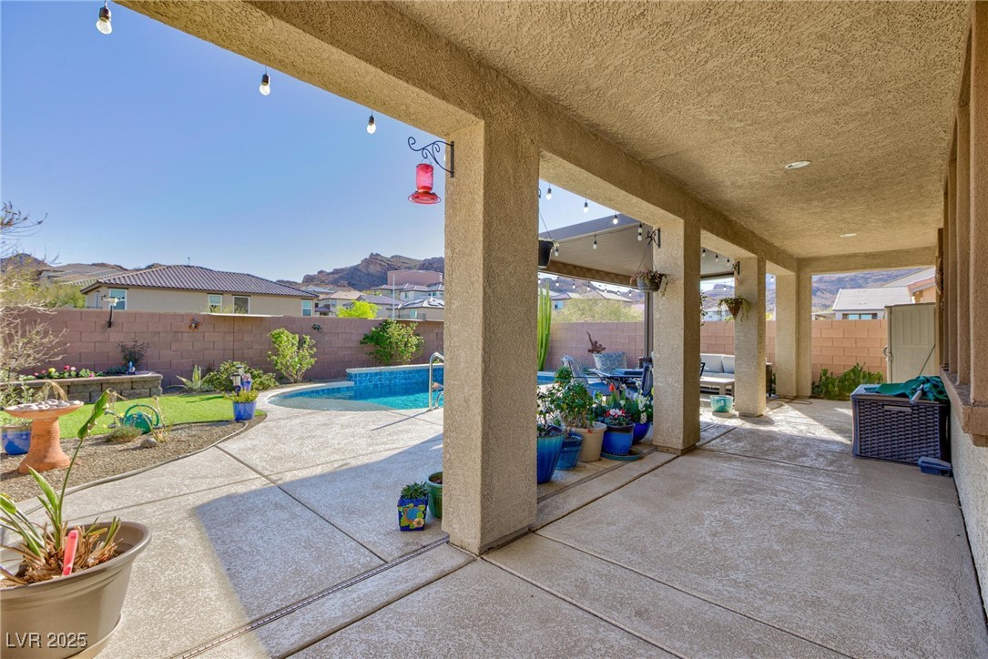 129 Brighton Hills Avenue, Henderson, Nevada image 4