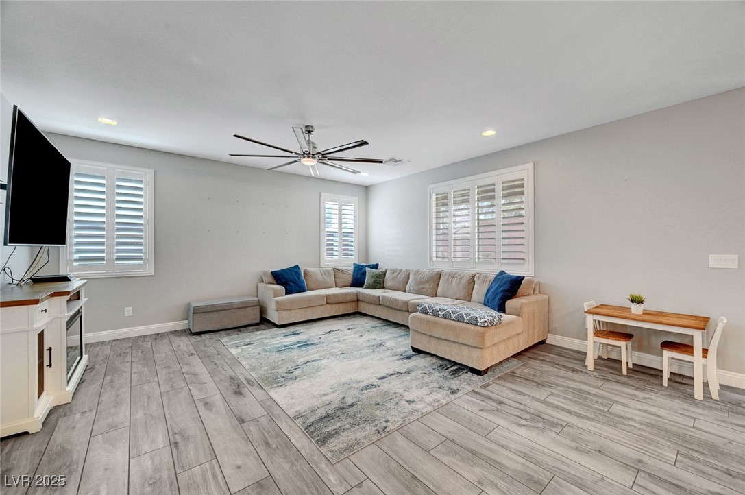 10583 Saguaro Blossom Street, Las Vegas, Nevada image 12