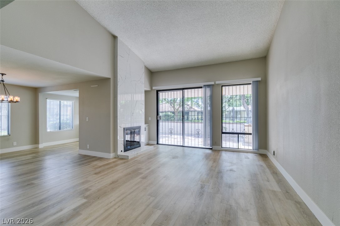 3428 Manzano