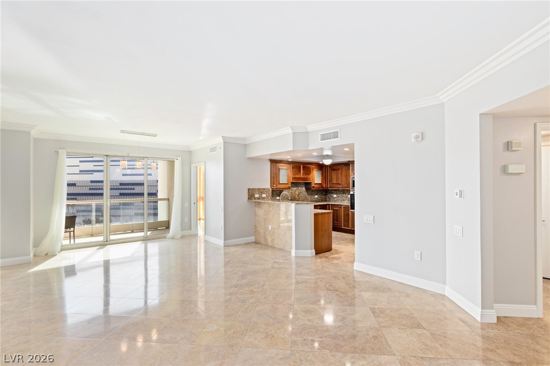 2777 Paradise Road 901