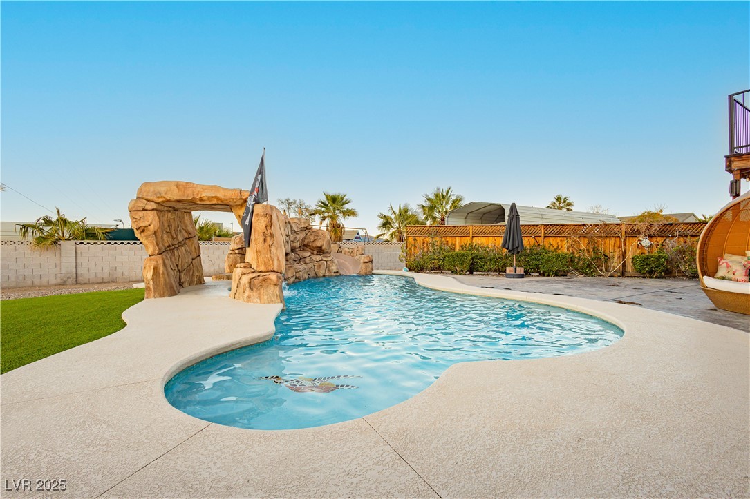 200 E Desert Rose Drive, Henderson, Nevada image 9