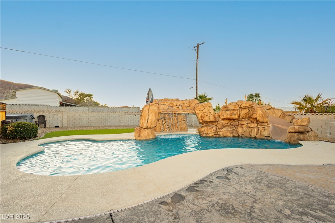 200 E Desert Rose Drive, Henderson, Nevada image 12