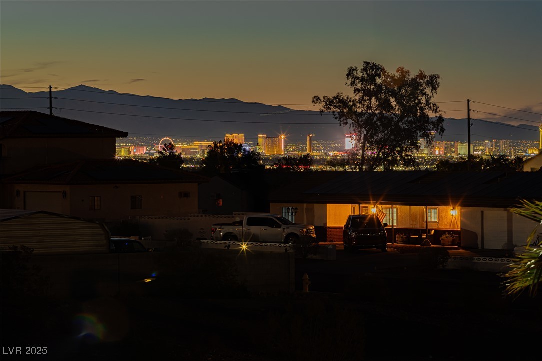 200 E Desert Rose Drive, Henderson, Nevada image 29