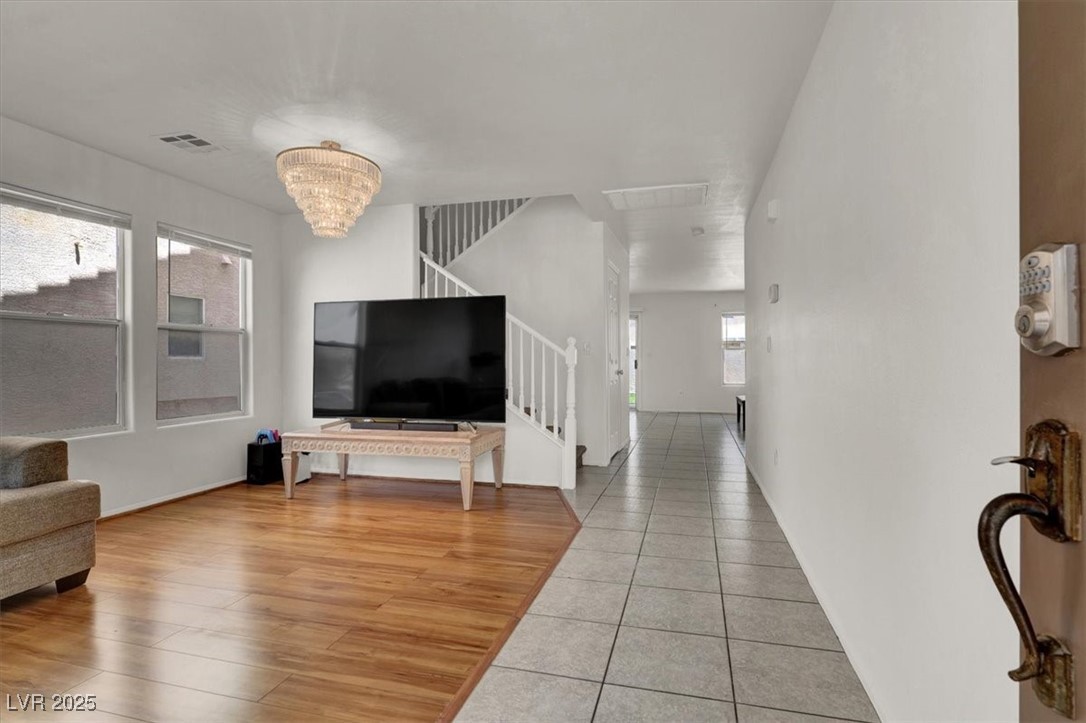 Properties 2 11136 Varedo Court