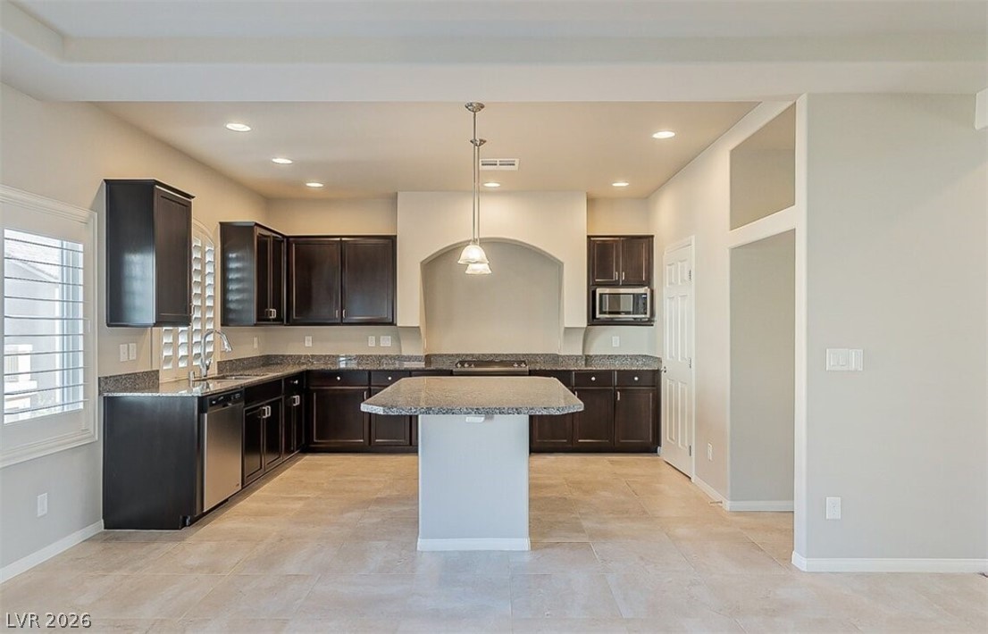 6042 Crown Palms Avenue