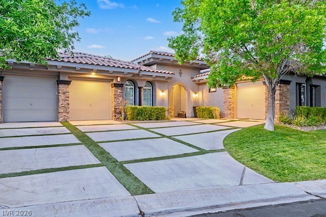 24 Panorama Crest Avenue