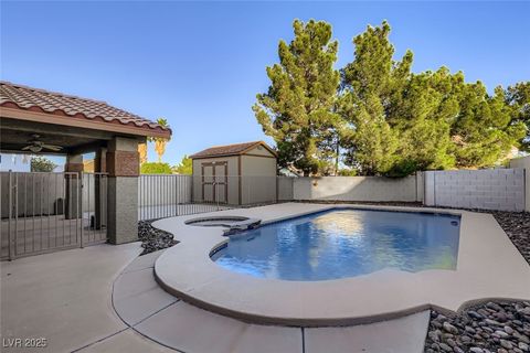 Photo of 233 Mariposa Way, Henderson, NV 89015 (MLS # 2730933) Photo of 233 Mariposa Way, Henderson, NV 89015 (MLS # 2730933)