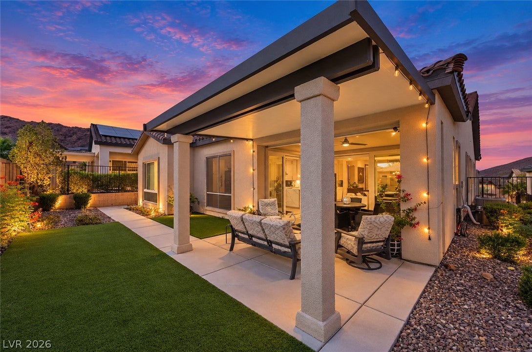 39 Autumn Palm Avenue