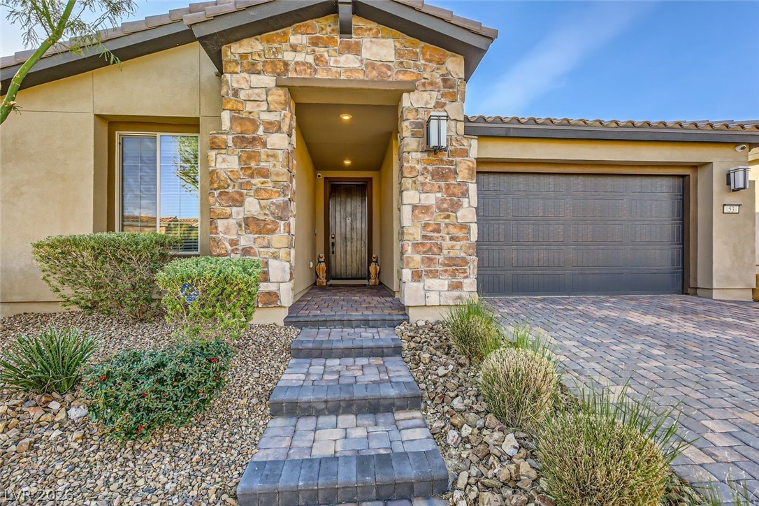53 Stone Yucca Court