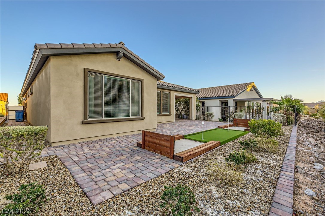 53 Stone Yucca Court
