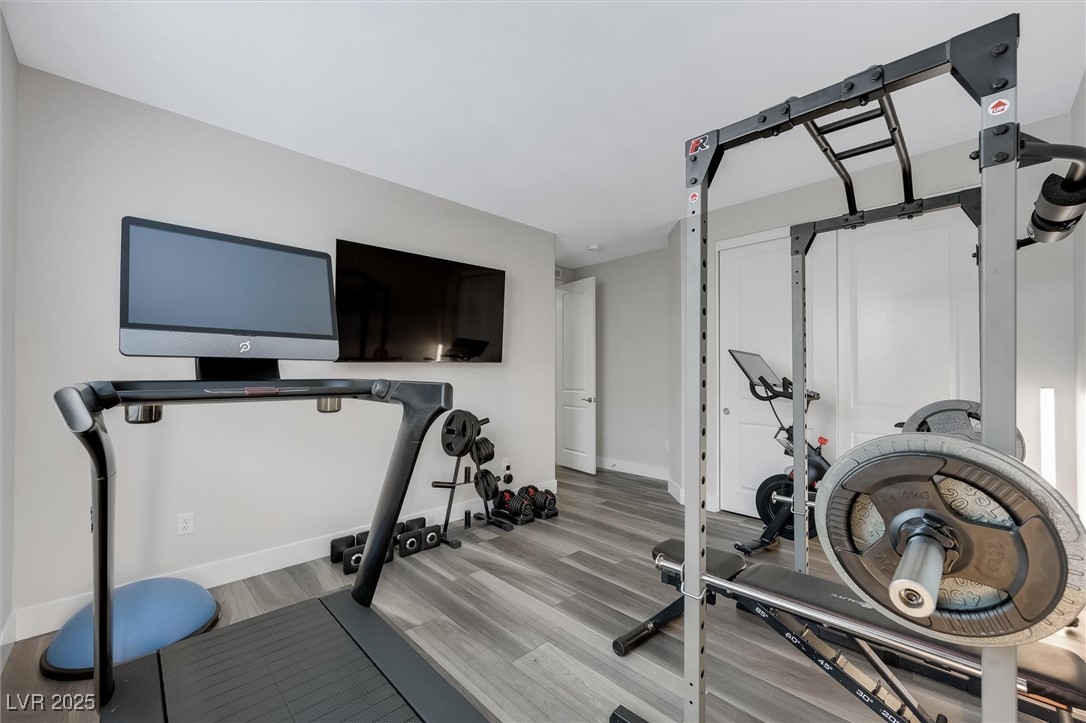 Las Vegas, Nevada 89166, United States, 4 Bedrooms Bedrooms, ,3 BathroomsBathrooms,Residential,Pending,195953