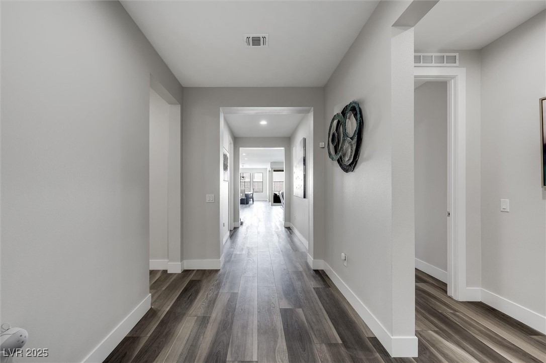 Las Vegas, Nevada 89166, United States, 4 Bedrooms Bedrooms, ,3 BathroomsBathrooms,Residential,Pending,195953