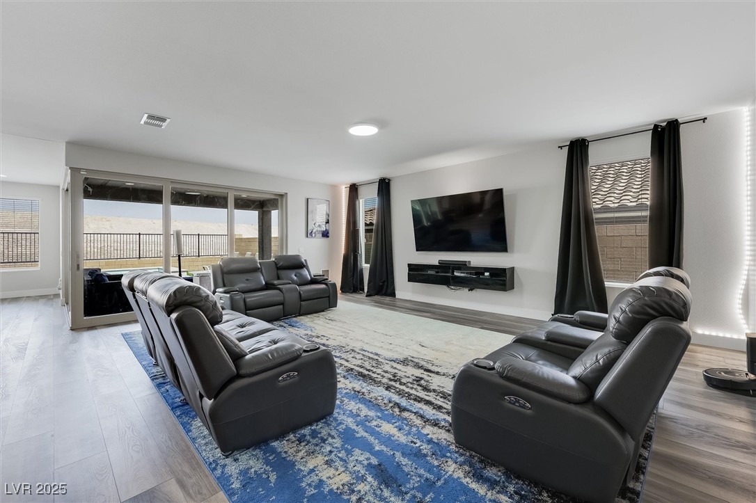 Las Vegas, Nevada 89166, United States, 4 Bedrooms Bedrooms, ,3 BathroomsBathrooms,Residential,Pending,195953