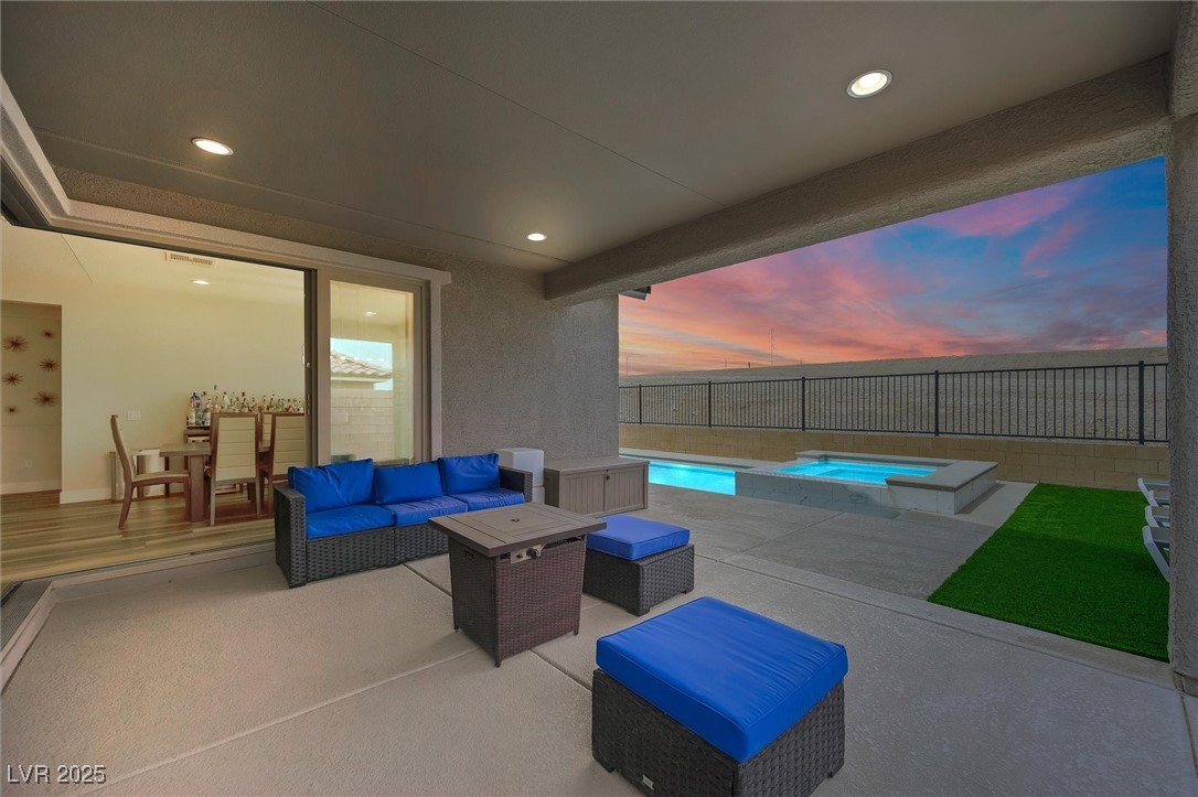 Las Vegas, Nevada 89166, United States, 4 Bedrooms Bedrooms, ,3 BathroomsBathrooms,Residential,Pending,195953