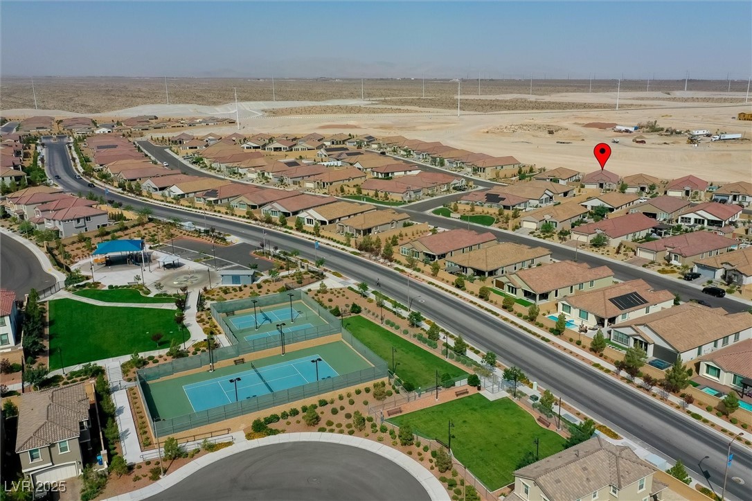 Las Vegas, Nevada 89166, United States, 4 Bedrooms Bedrooms, ,3 BathroomsBathrooms,Residential,Pending,195953